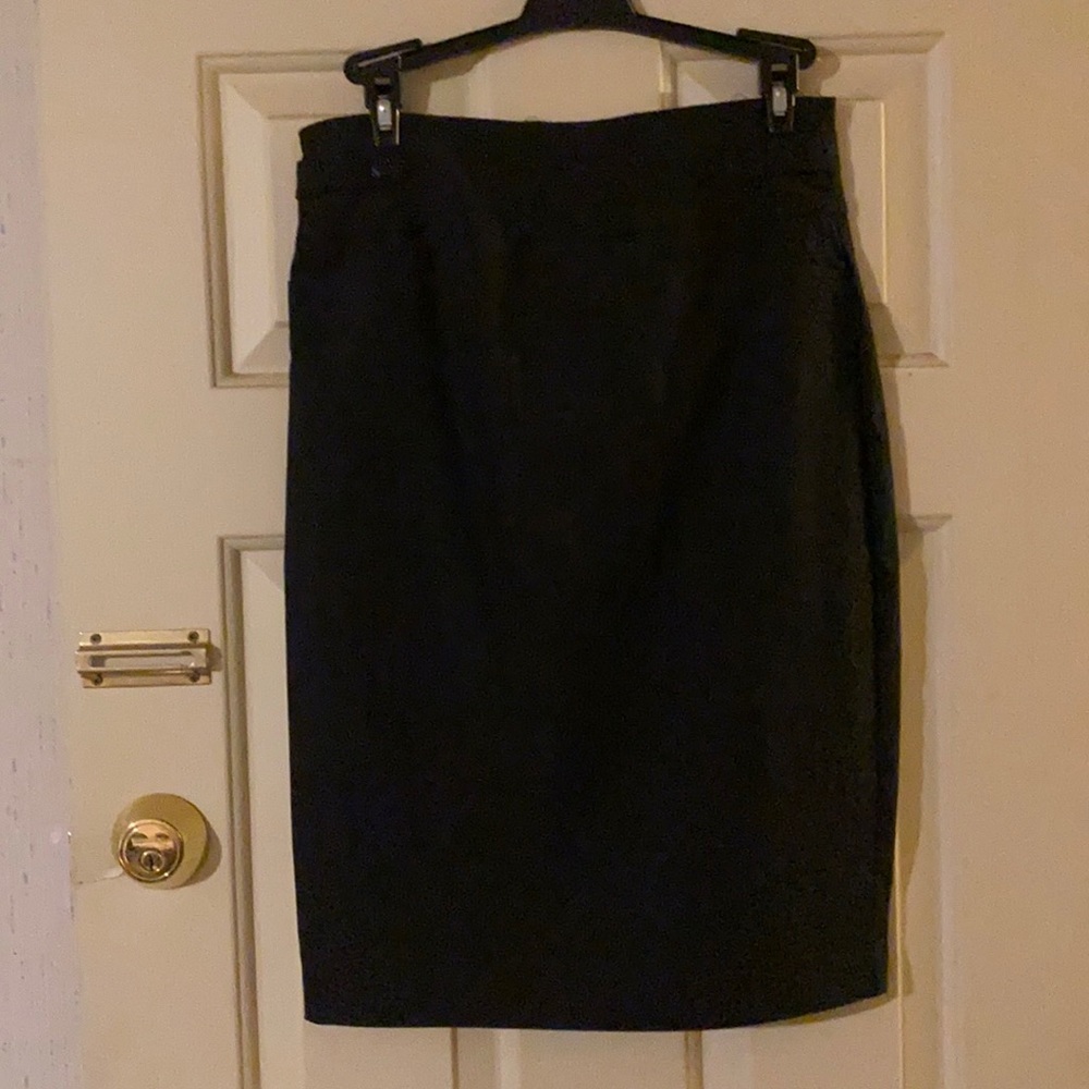 Women’s pencil skirt - Picture 1 of 8
